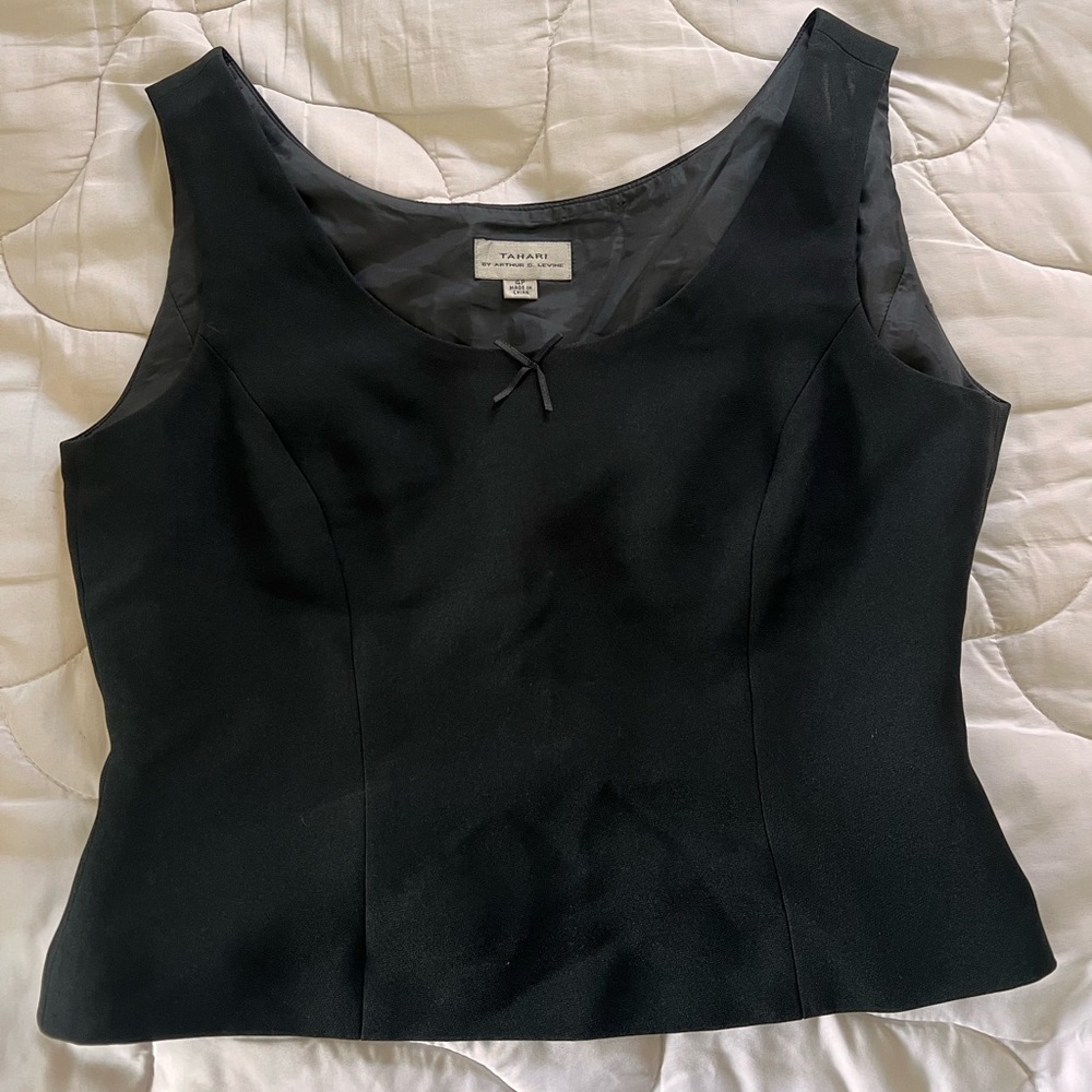 Tahari cropped black tank